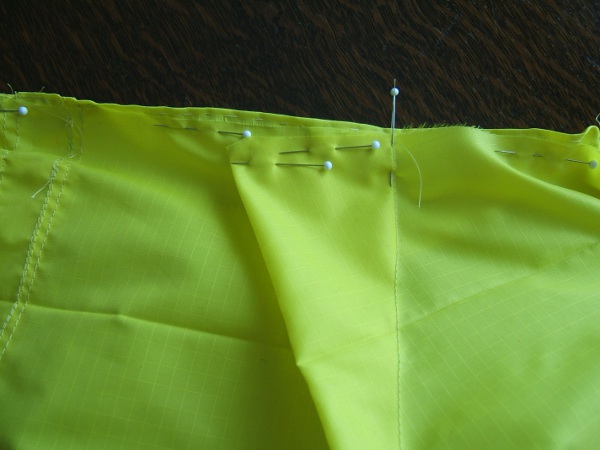 closeup of pinned side seam