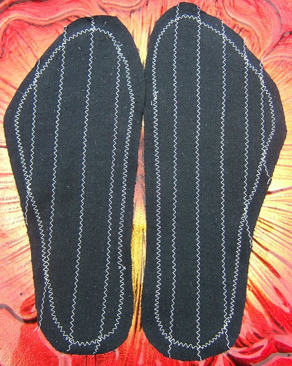 innersoles quilted 
                     to midsoles