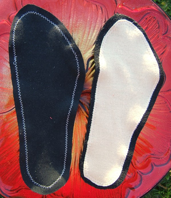 Quilting midsoles 
                     to innersoles